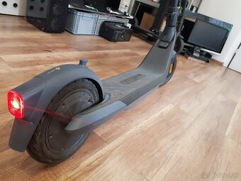 Segway Ninebot E2 Pro - 4