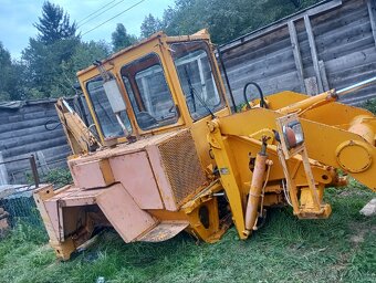 Traktorbager uzs 050 rozpredam - 4