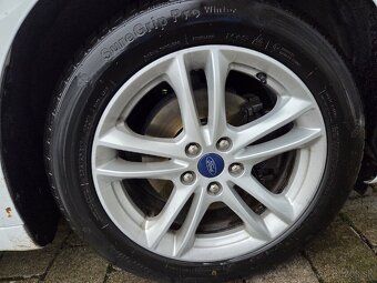 Zimne pneu Ford s diskami a tpms senzormi - 4