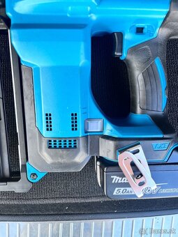 Predám makita DBN 600 RTJ - 4