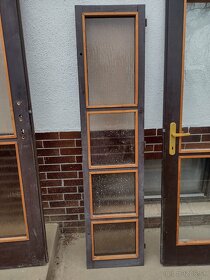 Predám vchodové drevené dvere s presklenim - 4