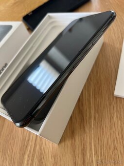 iPhone XS 64 GB čierny - 4