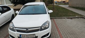 Opel Astra combi - 4