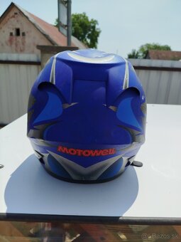 Prilba na motorku - 4