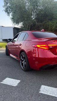 Alfa romeo Giulia - 4