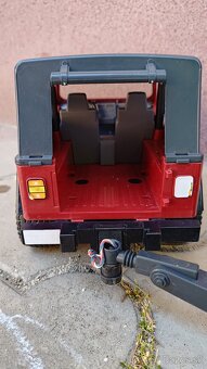 Bruder Jeep Wrangler s prívesom - 4