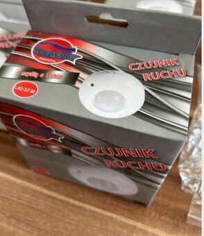 Senzor pohybu 360 stupňov cena spolu - 4