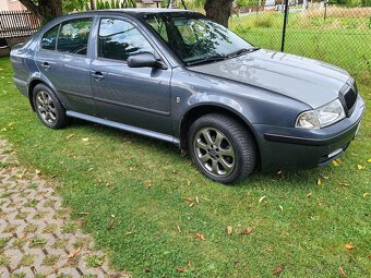 Predám skoda octavia 1.6 75kw na náhradné diely v celku - 4