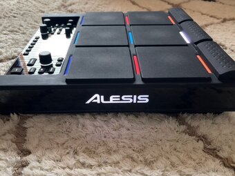 Alesis Strike Multipad Elektronický bicí pad - 4