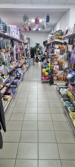 Kovove regale obchodne - 4