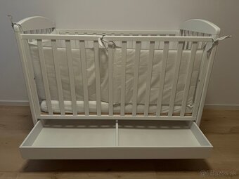 Detská postieľka Erbesi s medvedíkov a srdiečkami - 4