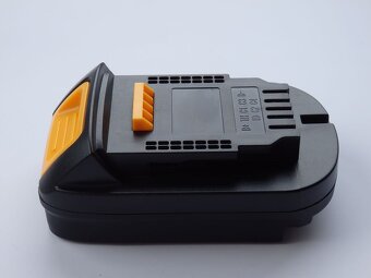 Adaptér HILTI / DeWALT - 4