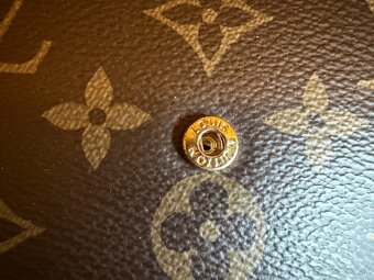 Louis Vuitton - 4