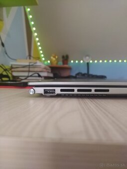 Asus Zenbook 14 OLED - 4