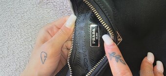 Prada Re-Edition 2005 nylon shoulder bag - 4