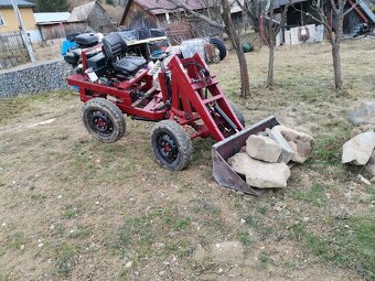 Nakladač 4x4 hydrostat - 4