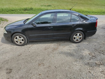 Škoda Octavia 1,9 TDI Sedan - 4