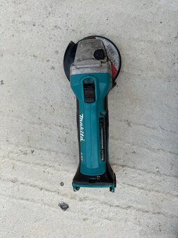 Predám aku brúsku Makita DGA 452 - 4