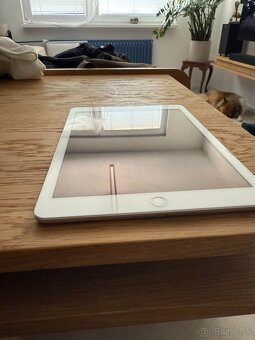 iPad 6, 32gb, cellular - 4