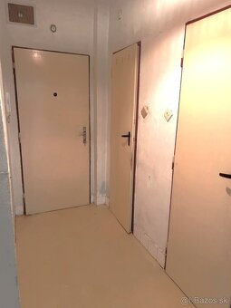 Veľký 3 izb. tehlový byt 81 m2 pri námestí v HE (za VUB) - 4
