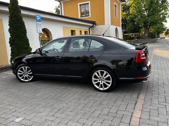 Skoda Octavia Sedan VRS 2.0 TFSI - 4