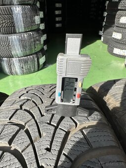 205/60 R16 92H GOOD YEAR ULTRAGRIP 9 - 4