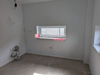Nový trojizbový byt v samostatnom dome s rozlohou 80 m2 neďa - 4