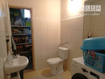 Čiastočne zrekonštruovaný 4izbový RD v Tešedíkove - 4