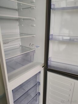 Predám chladničku kombinovanú s mrazničkou BEKO - 4