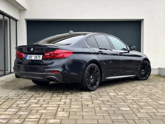 BMW 540i xDrive M Sport G30 - 4