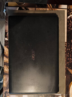 Predám výborný notebook Acer 5750G - 4