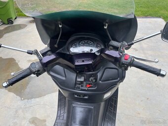 Suzuki Burgman 400 N - 4