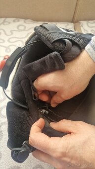 Lyziarska prilba, korcule a prilba na bicykel - 4