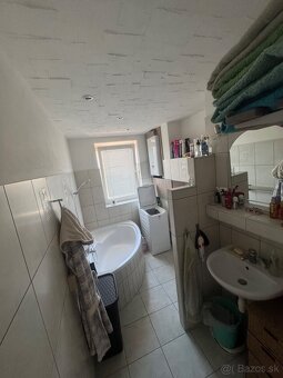 Predám 2i byt s záhradou a garazou - 4