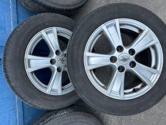 205/60R16 letný komplet Toyota - 4