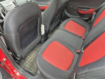 Hyundai i20 2010 1.4 74kW benzín 155 000km - 4
