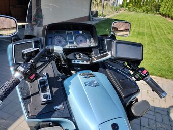 Yamaha XVZ 1300 - 4