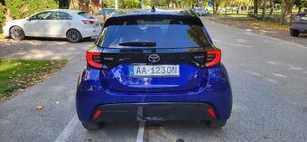 Toyota Yaris Hybrid 2025 - executive - 4