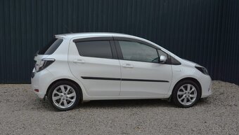 Toyota Yaris 1.5 Hybrid, Automat, SR voz, Nová Batéria - 4