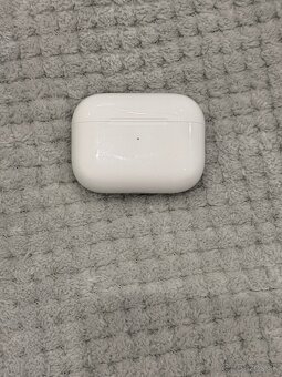Apple AirPods Pro 2 - 4