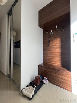 4izbovy 2podlazny dom s bazenom - 4