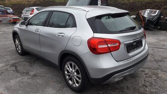 MB GLA 200 1,6 benzin 115kw rok 2015 - 4