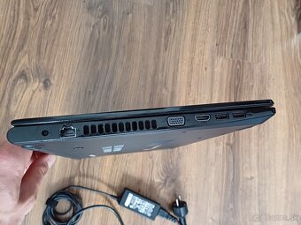 Dell Vostro 15-3568 - 4