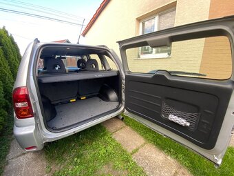 Toyota rav4 2.0D - 4