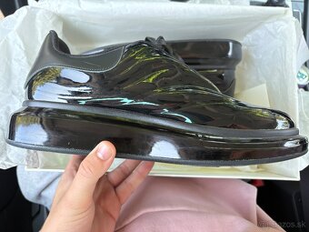 Alexander McQueen Larry – veľkosť 44 - 4