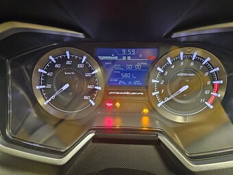 Predám skúter HONDA FORZA 350 - 4