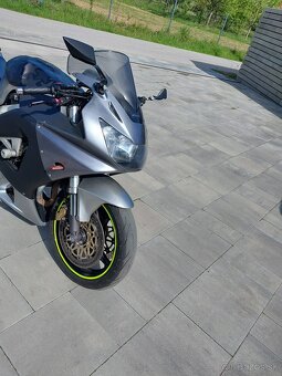 Honda CBR 929 RR Fireblade - 4