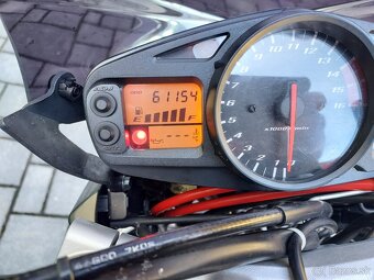 Suzuki gsr 600 - 4