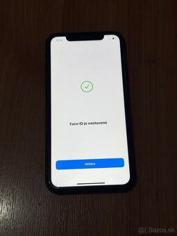 Predám Apple IPhone XR 64GB Black Minimálne Známky - 4