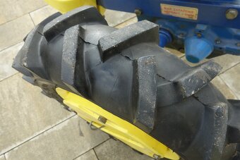 podvozok agzat s pluhom - 4